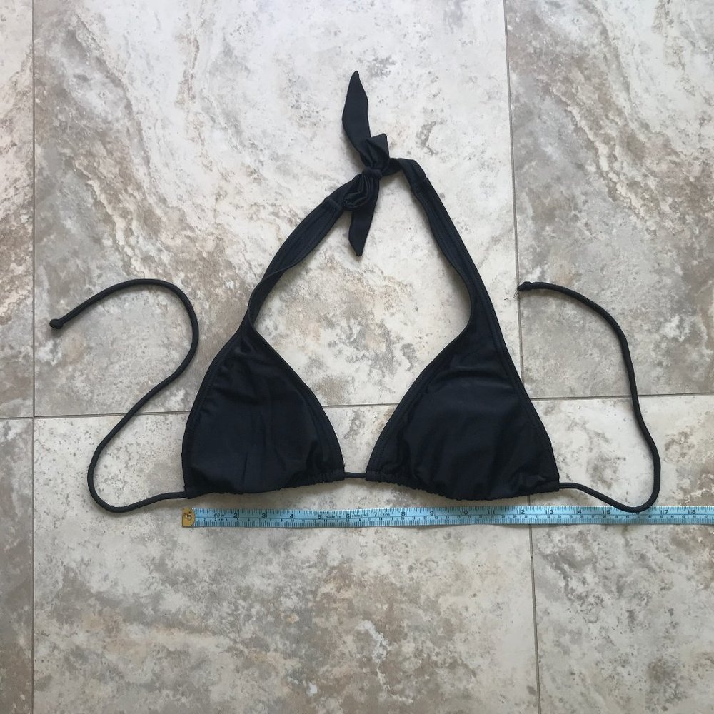 Black bikini top size medium
